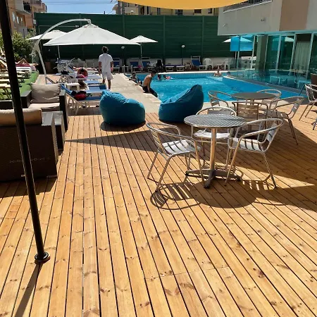 Apogeo - Breakfast Experience 3* Римини