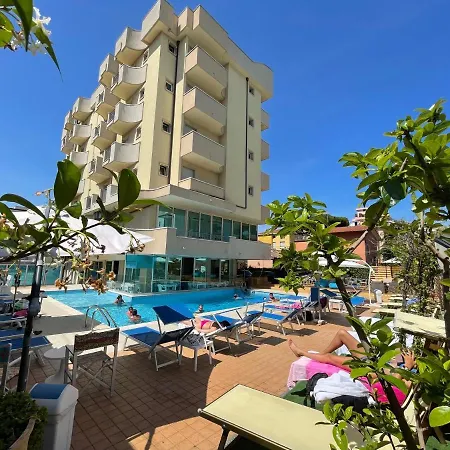 Apogeo - Breakfast Experience 里米尼