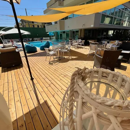 酒店 Apogeo - Breakfast Experience 里米尼