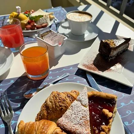 Apogeo - Breakfast Experience 3*